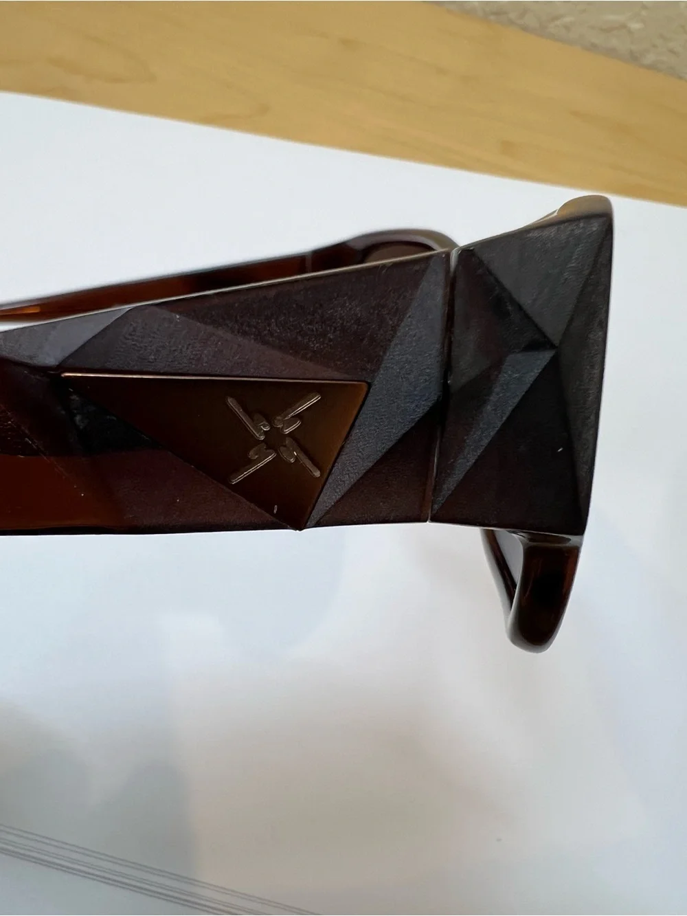 Nicole Miller sheer Brown Prismatic Sunglasses size 57-13-130 mm